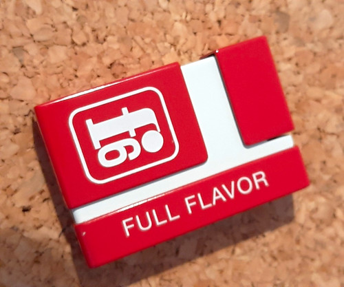 Full flavor werbe feuerzeug - f6, werbe-feuerzeug